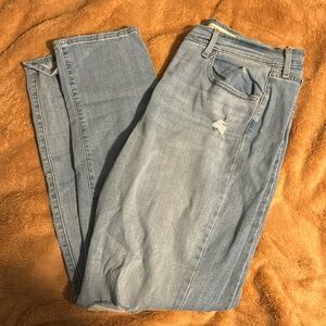 724 High Rise Straight Jean
